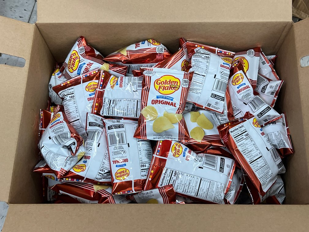 (10x Bid) Golden Flakes Case Of 135 1 Oz Chips
