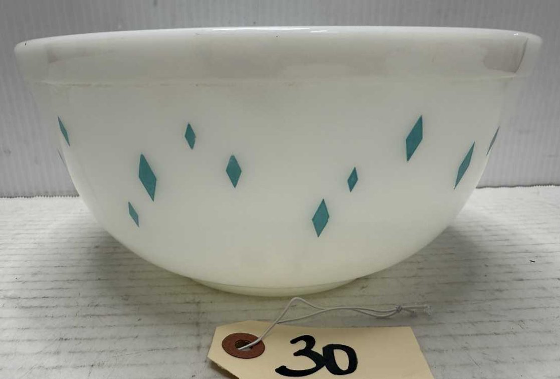 Pyrex Dainty Maid Turquoise Diamond Mixing Bowl