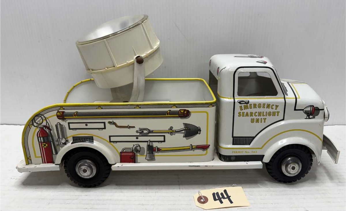 Marx Lumar Emergency Searchlight Unit Truck