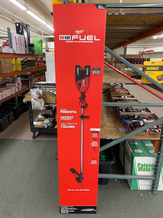 Milwaukee M18 17" Dual Battery String Trimmer Kit