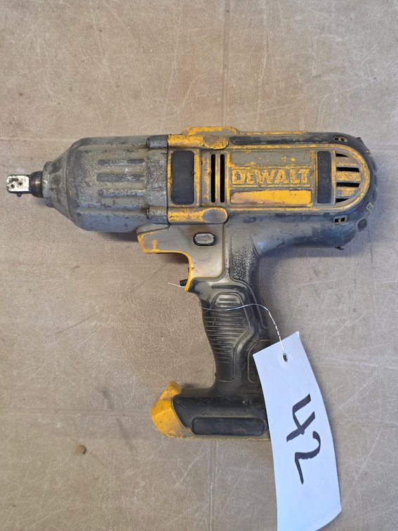 Dewalt 20V 1/2" Impact Wrench