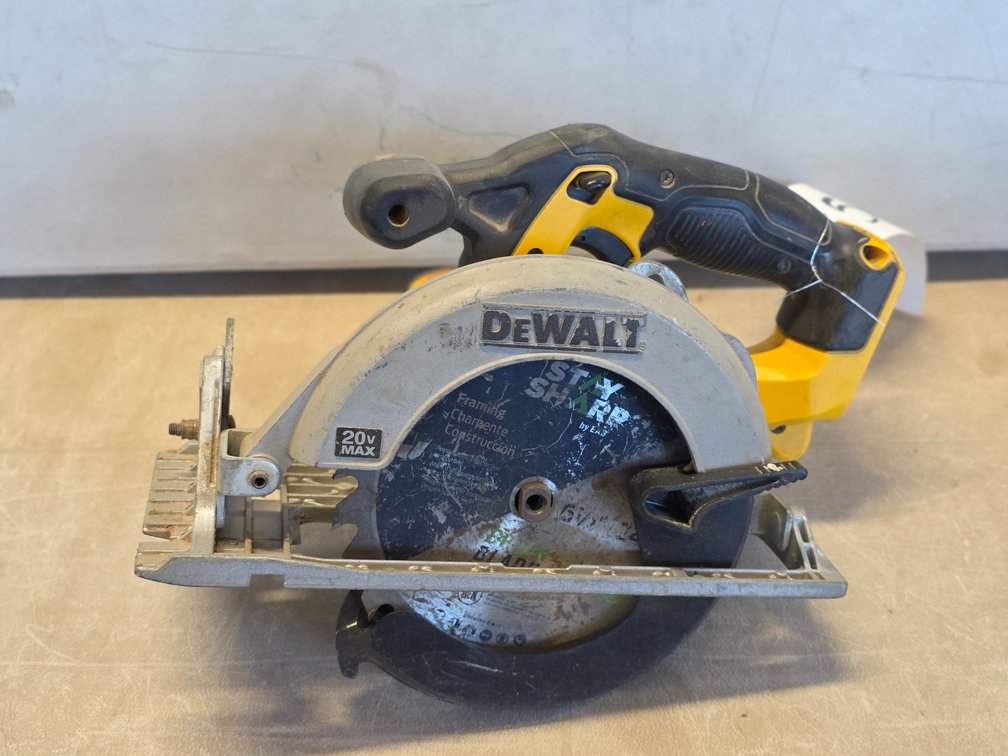 Dewalt 20V 6.5" Circular Saw