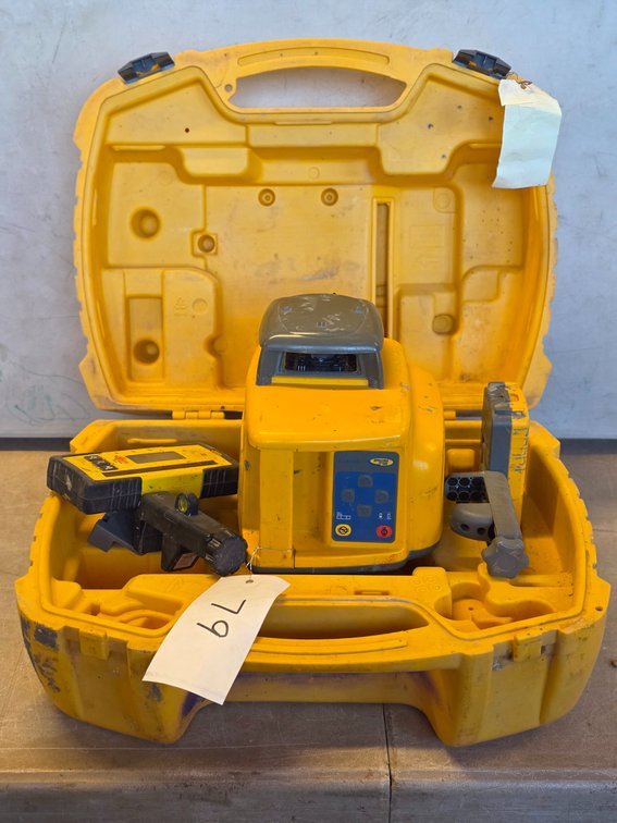 Spectra Precision Laser Level in Case