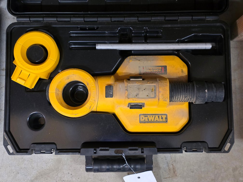Dewalt Large Hammer Dust Extraction Kit