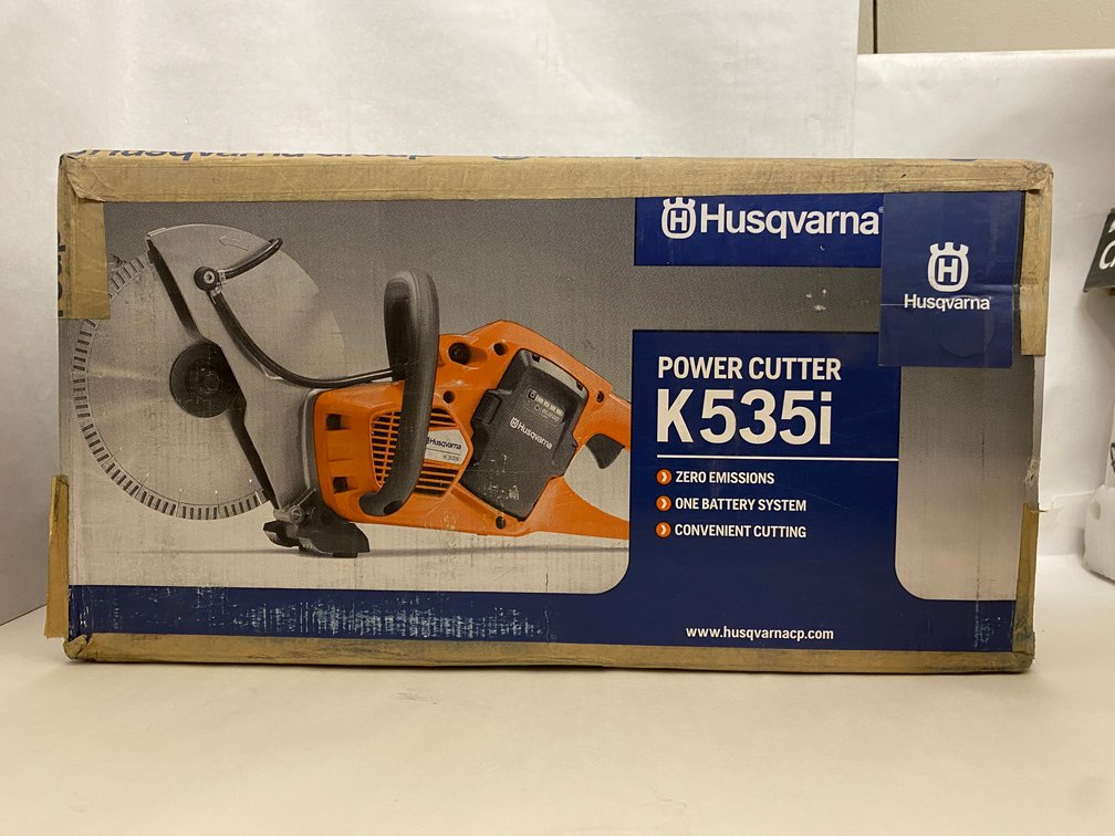Husqvarna 36V 9" Power Cutter Kit
