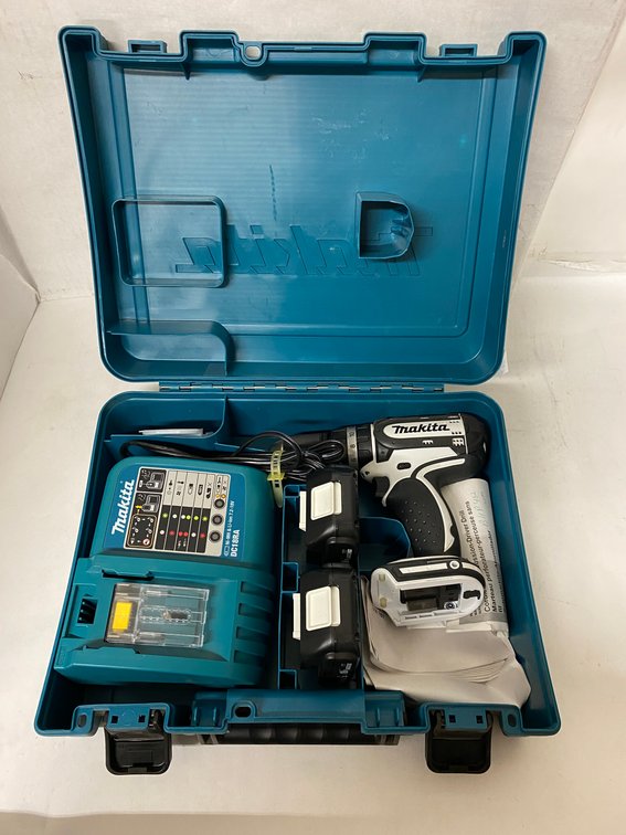 Makita 18V Hammer Driver Drill Kit