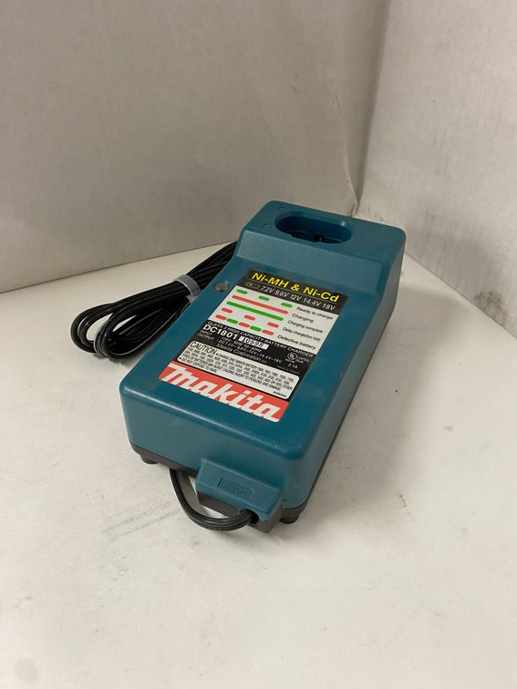 Makita 18V Ni-MH/Ni-Cd Battery Charger