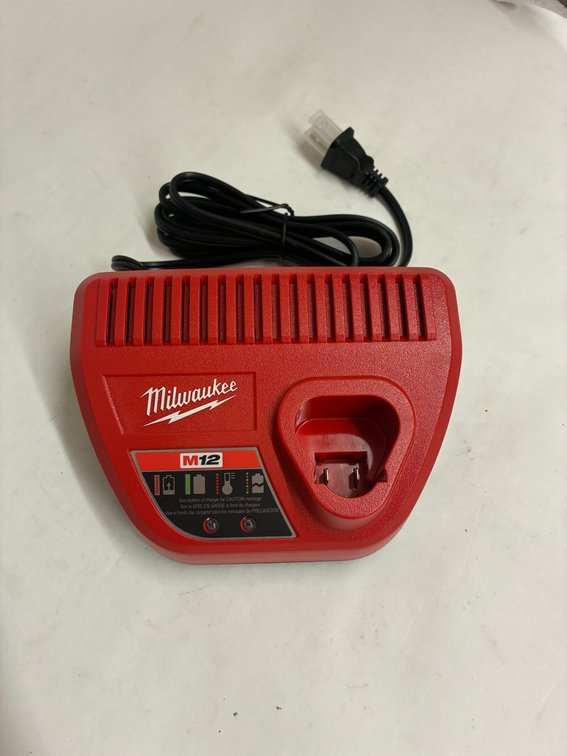 Milwaukee M12 Charger