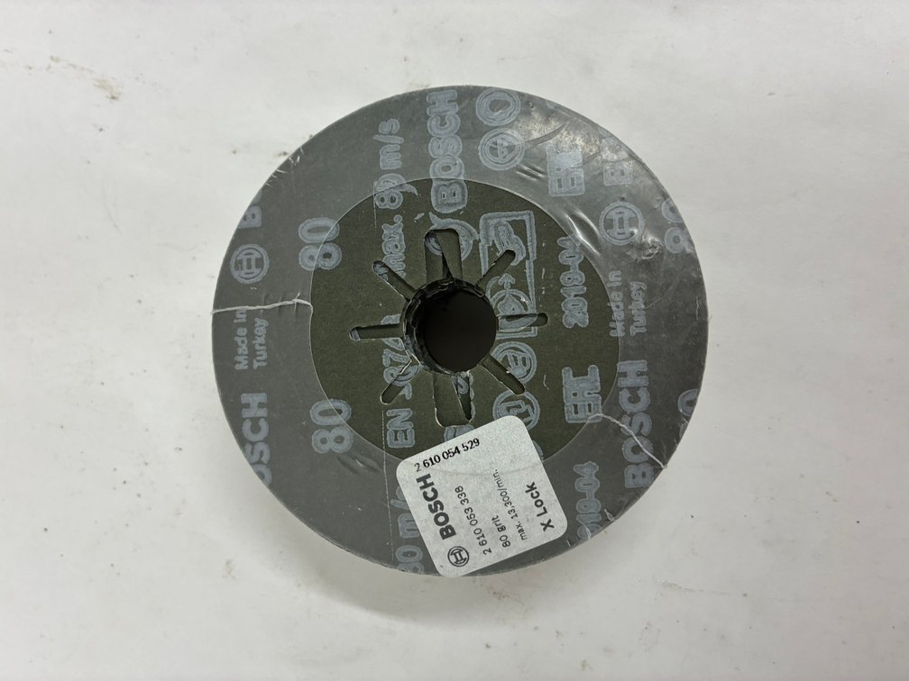 (4x bid ) Bosch X Lock 80 grit Sanding Pads 25pk