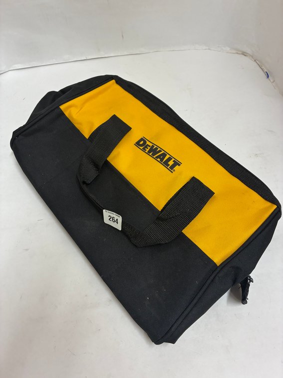 Dewalt Medium Tool Bag