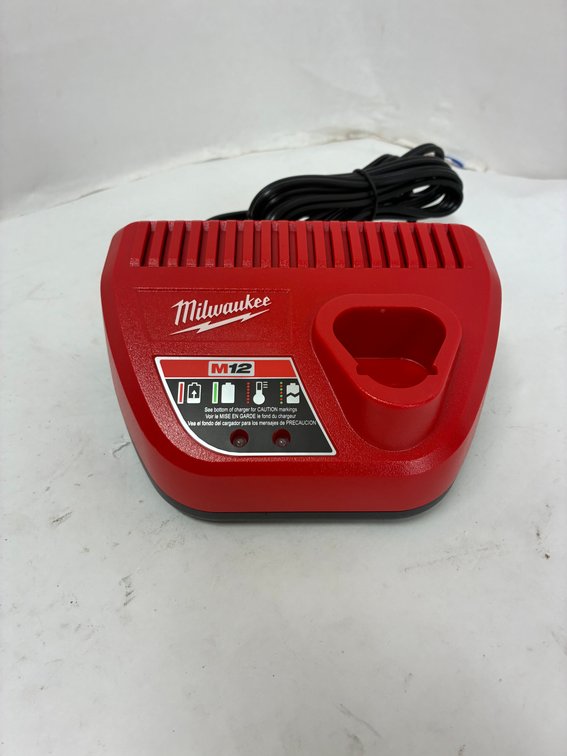 Milwaukee M12 Charger