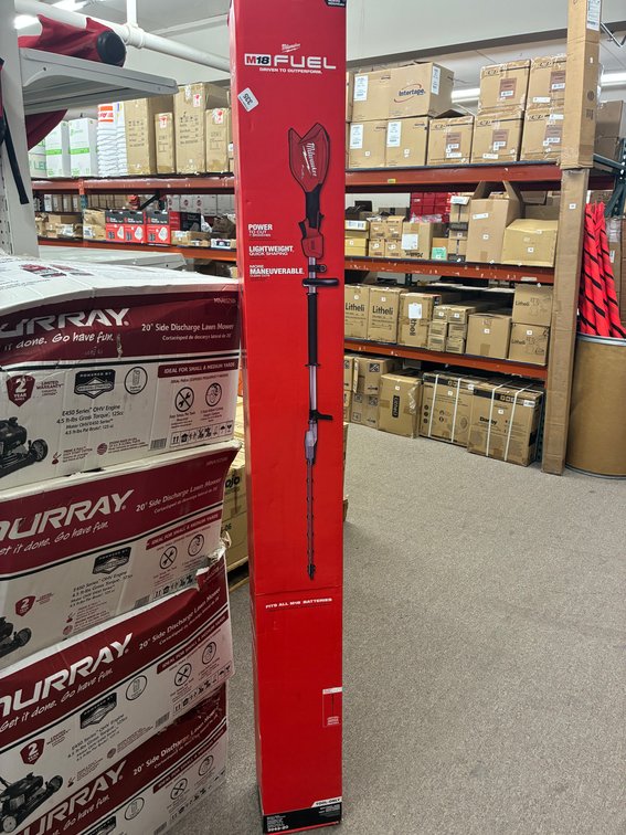 Milwaukee M18 Fuel Short Pole Hedge Trimmer