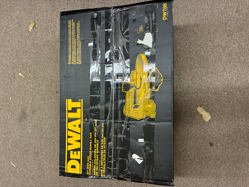 Dewalt 20" Scroll Saw\