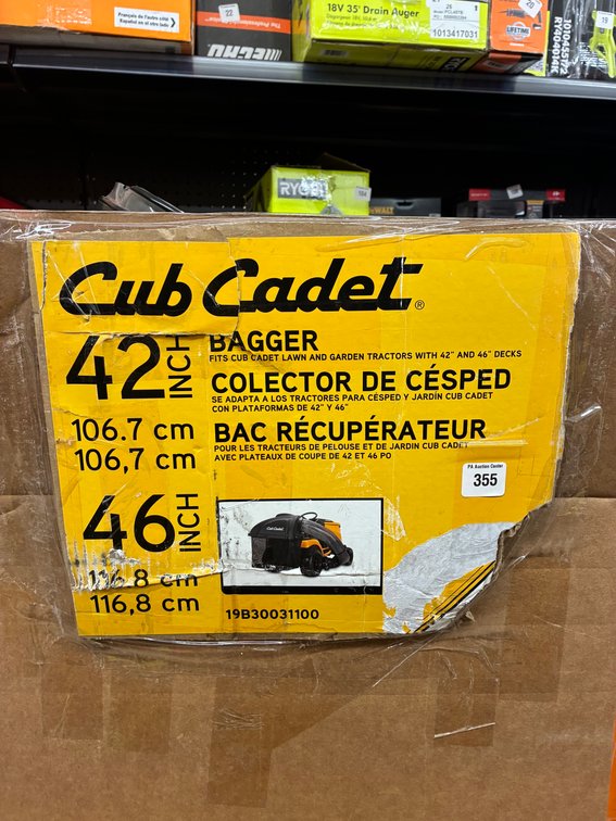 Cub Cadet Bagger Compatable with 42"/46" Decks