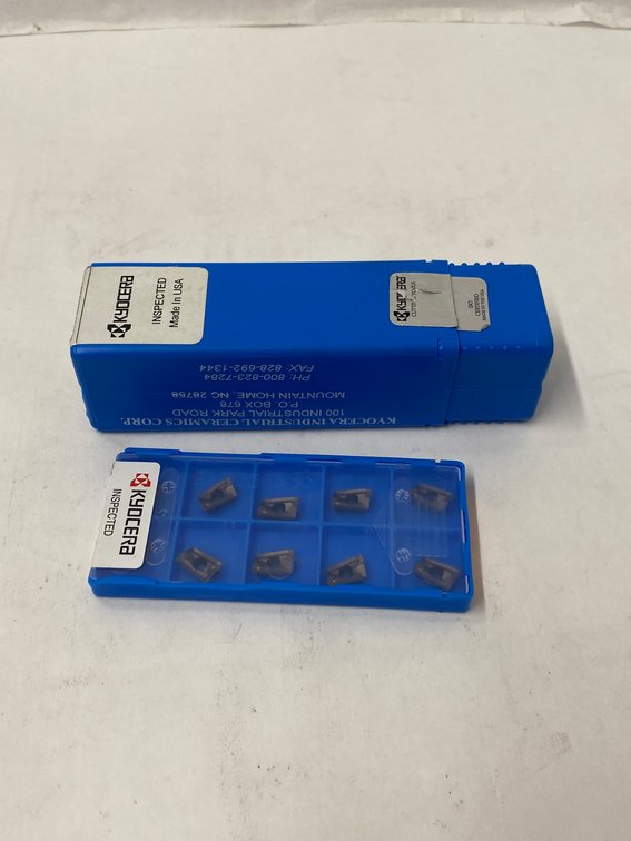 Kyocera MEC 90 Degree End Mill & Inserts