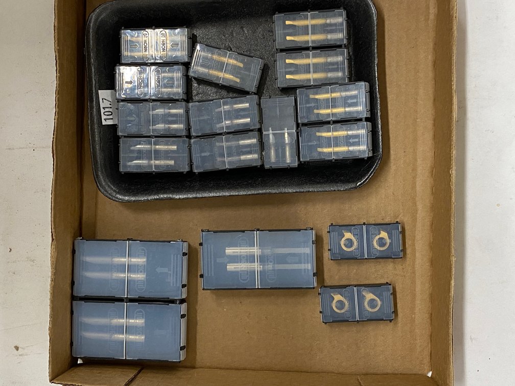 (17) Asst Horn 2 Pk Super Mini Bits