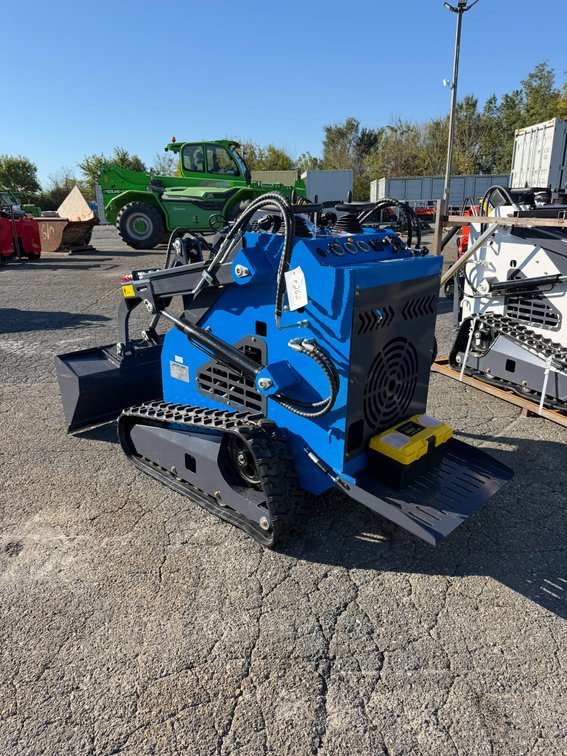 New ZJG ZJ-380 Mini Stand On Skid Loader