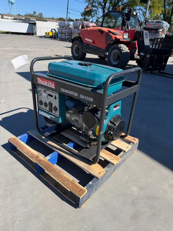New Makita G6100R Generator