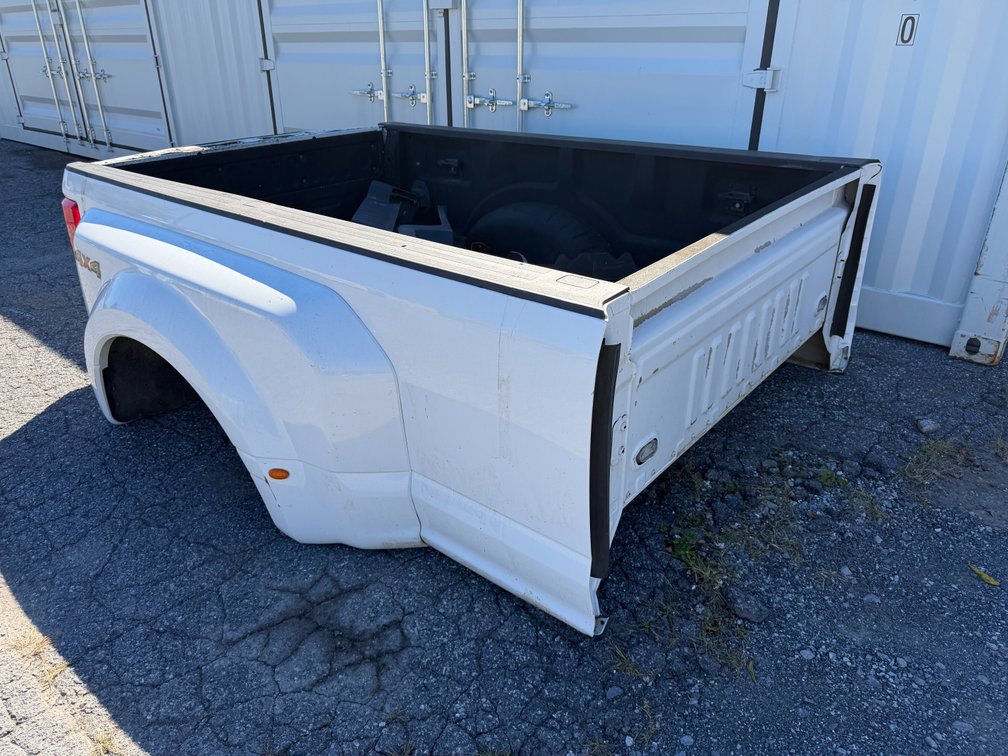 2023 Ford Super Duty 8.5' Truck Bed