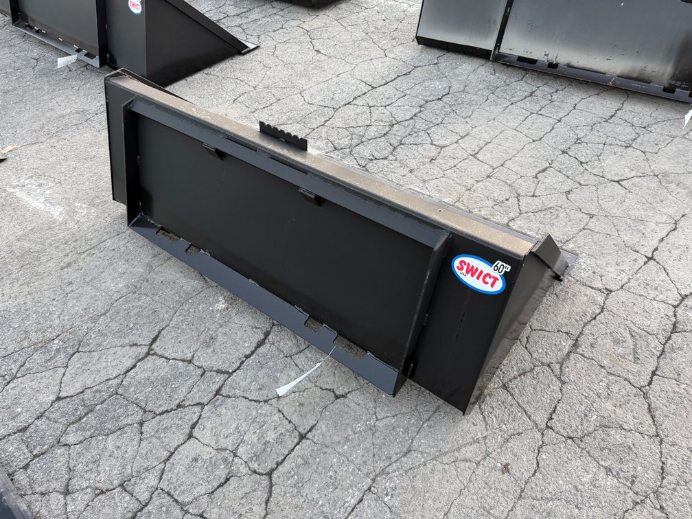 New Swict 60" Quick Attach Bucket