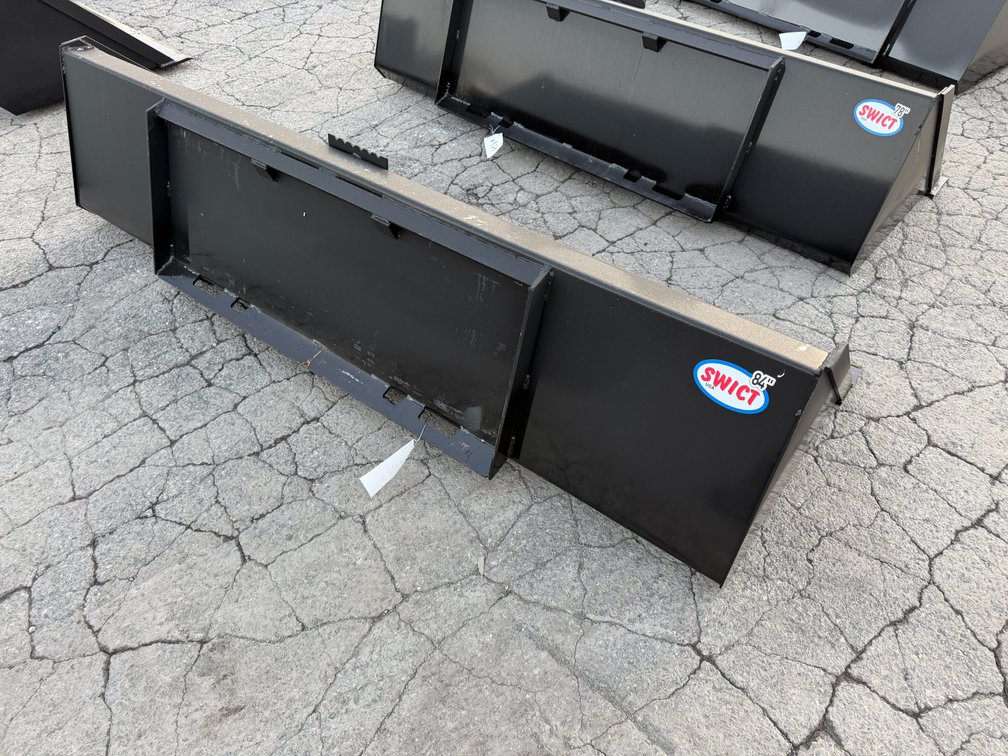 New Swict 84" Quick Attach Bucket