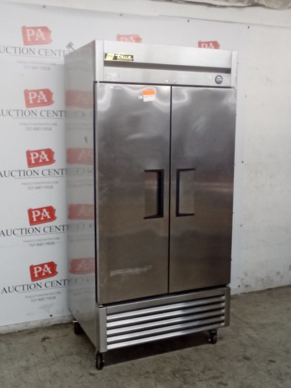 True Double Solid Door Cooler