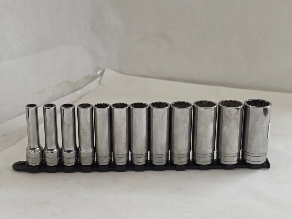 Snap-On 12pc 1/2" 12pt SAE Deep Socket Set
