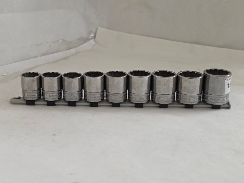 Snap-On 9pc 1/2" 12pt Metric Socket Set