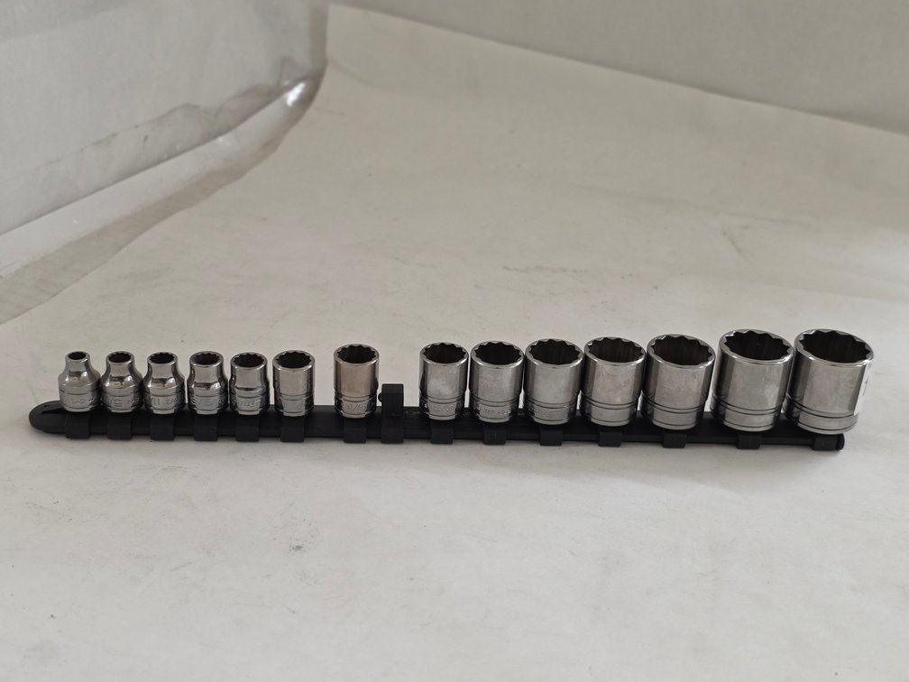Snap-On 14pc 3/8" 12pt SAE Socket Set