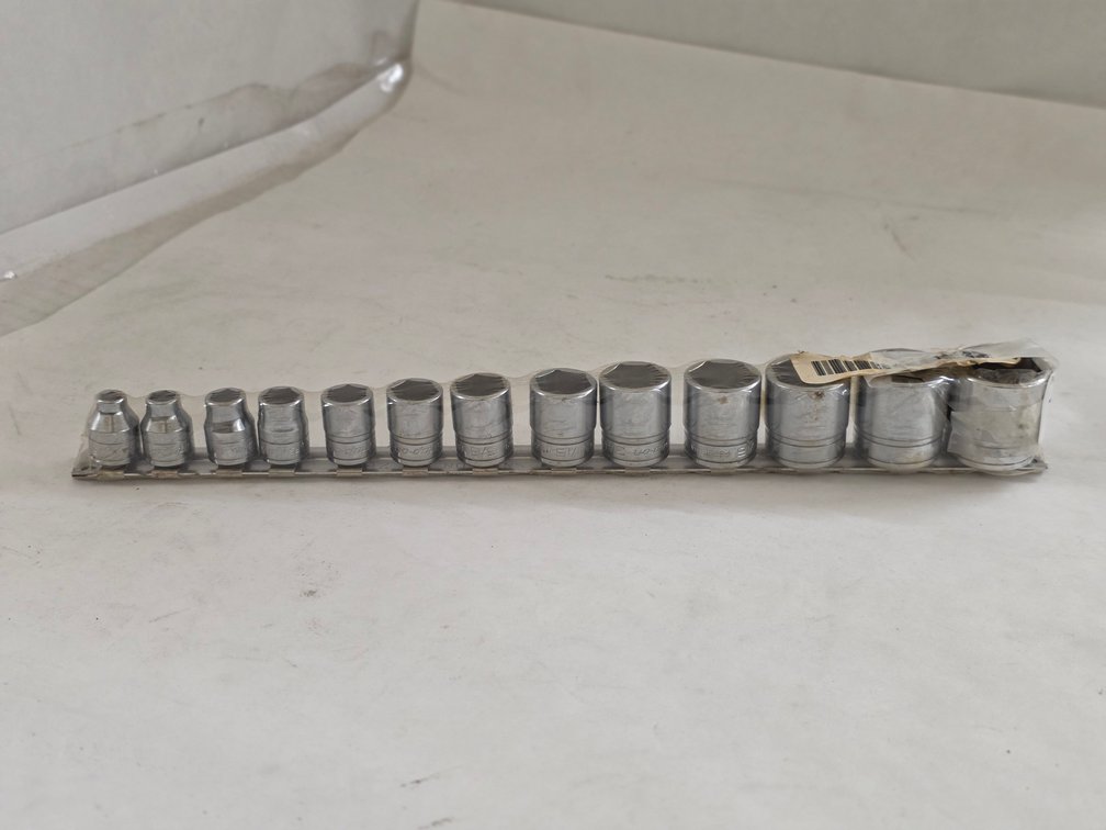 Snap-On 13pt 3/8" 6pt SAE Socket Set