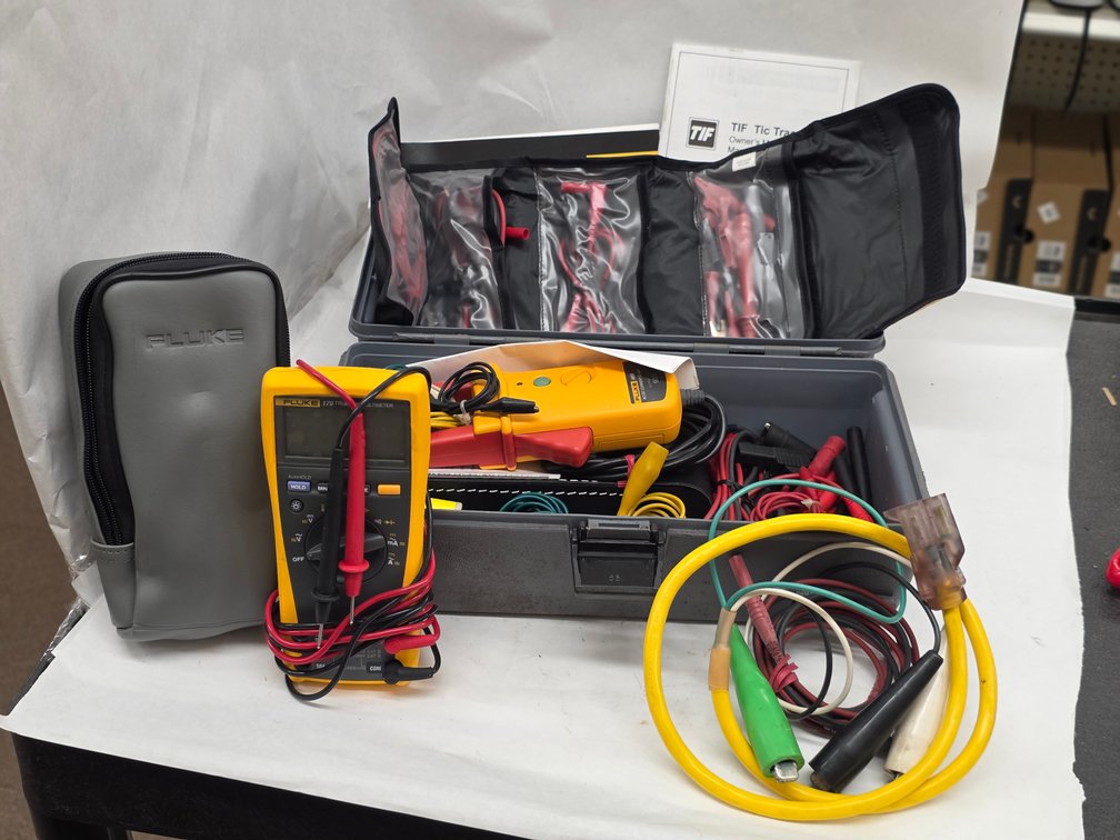 Multimeter, Tic Tracers, Current Clamp Set