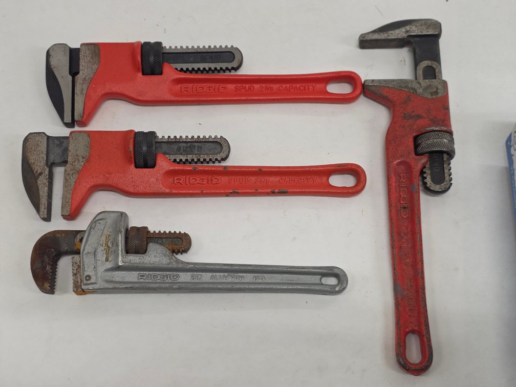 (3) Ridgid Spud, (1) Ridgid 10" Wrench
