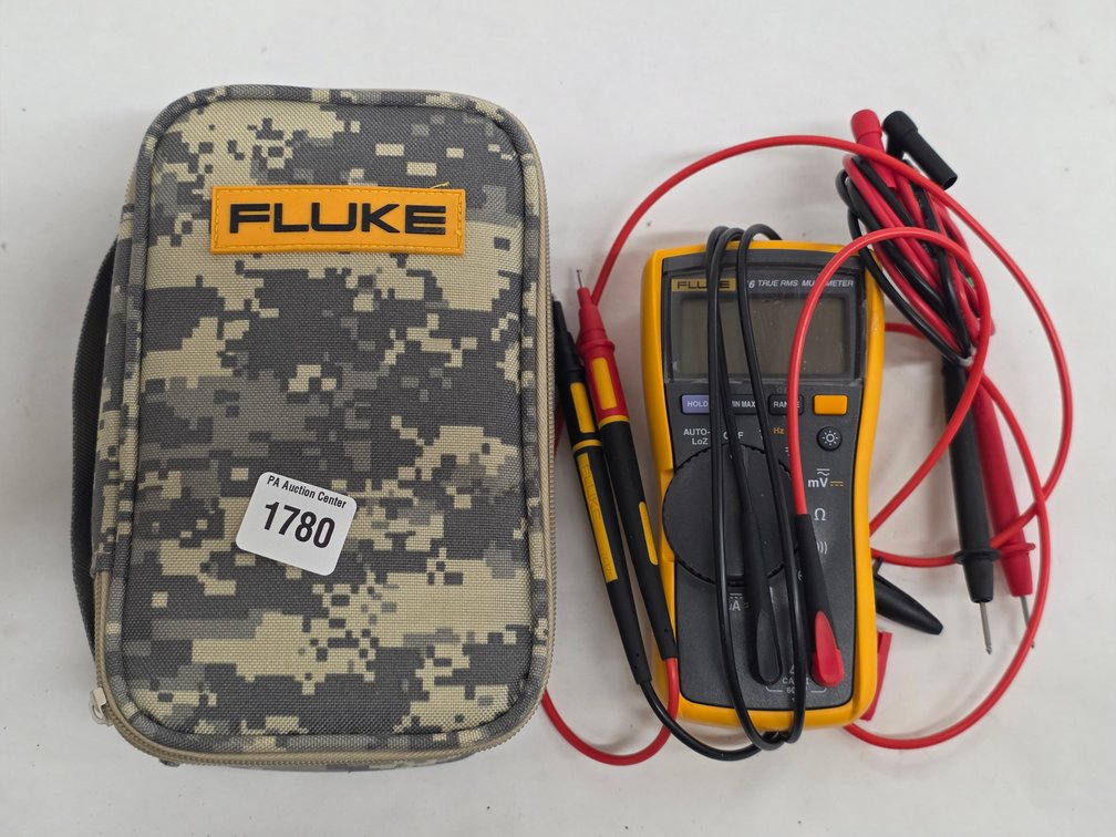 Fluke 116 True RMS Multimeter