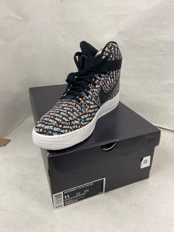 Nike Men's Air Force 1 Sneaker-11