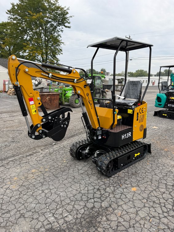 New CFG H13R Mini Excavator