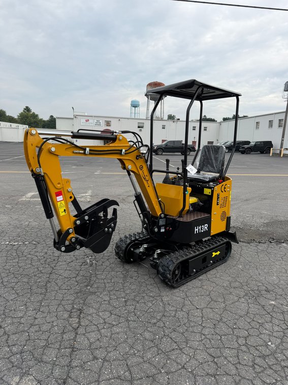 New CFG H13R Mini Excavator