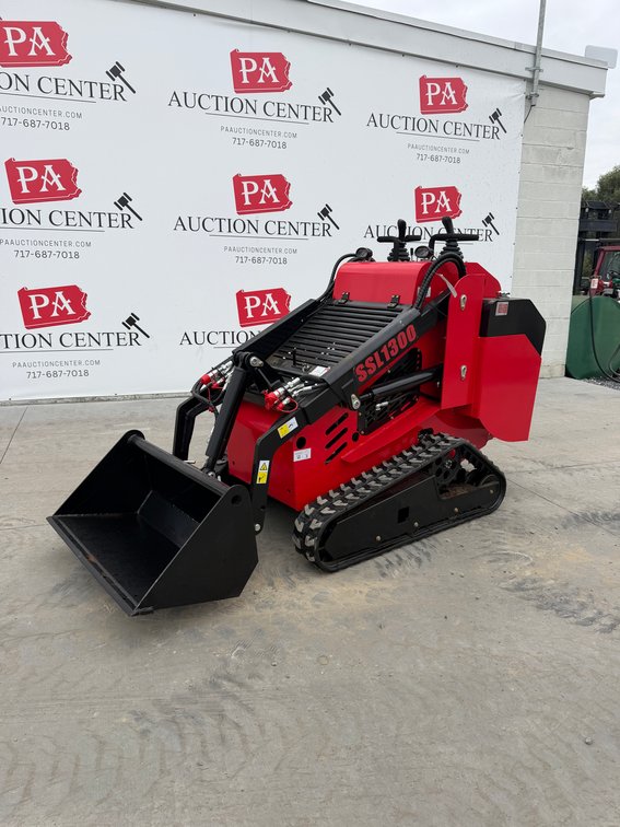 New SD LANCH SSL1300 Mini Diesel Stand-On Skid Loa