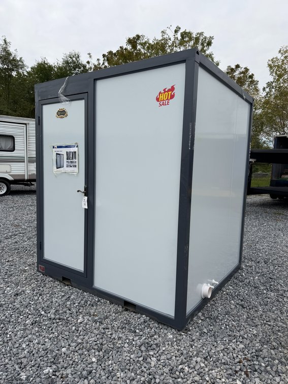 New SD LANCH Mobile Toilet w/ Shower