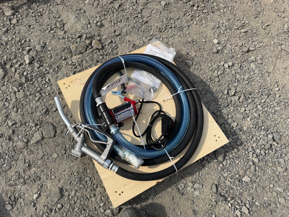 New Rhino 12V Fuel Pump w/ Nozzle