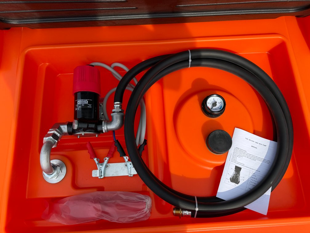 New Rhino Transfer Fuel Tank w/ Pump