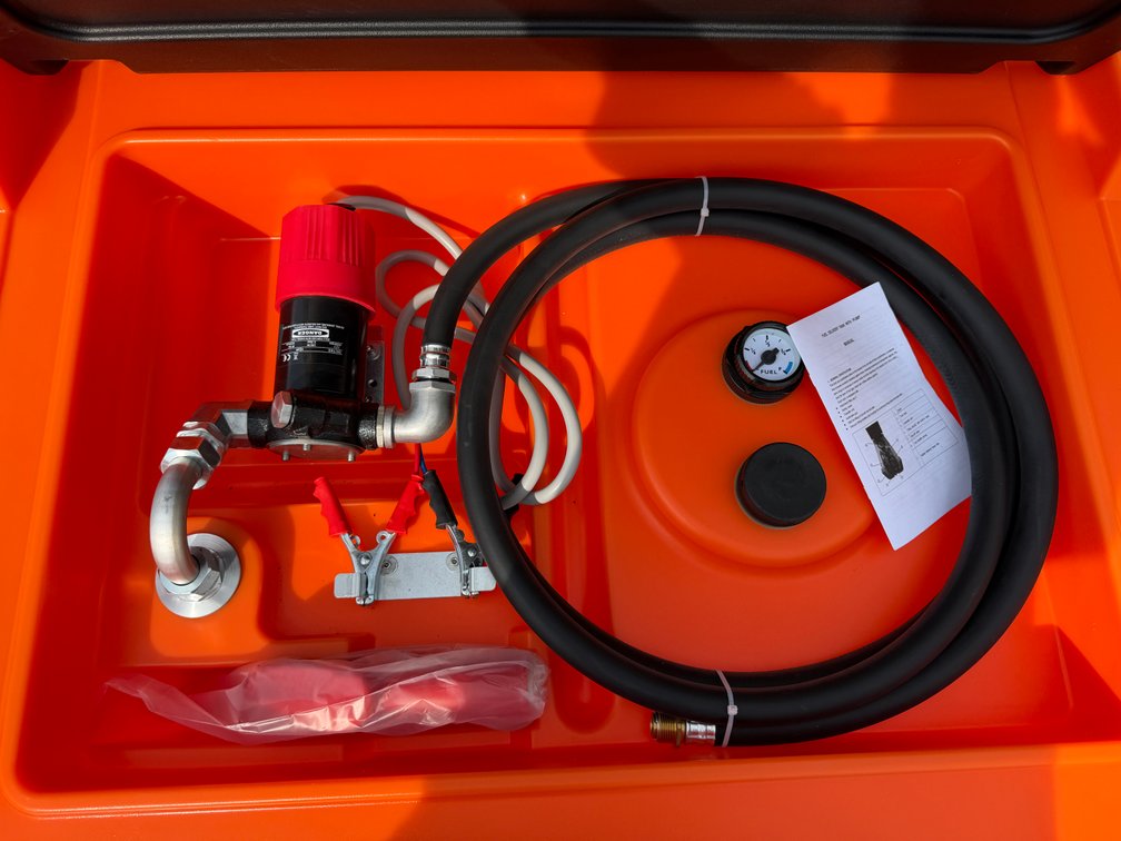 New Rhino Transfer Fuel Tank w/ Pump