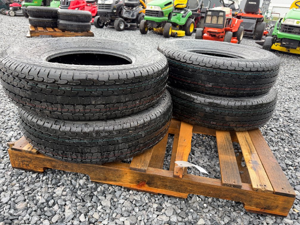New Set Of (4) ST235/80R16 Radial Tires