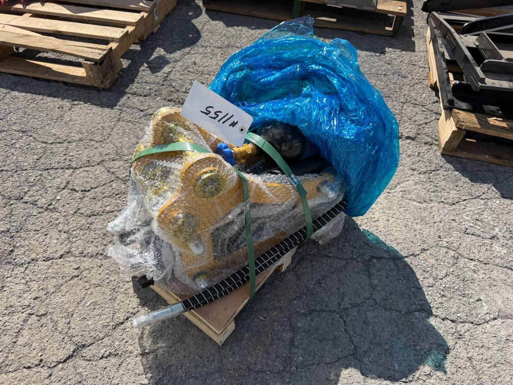 New GIYI Excavator Attach Concrete Breaker