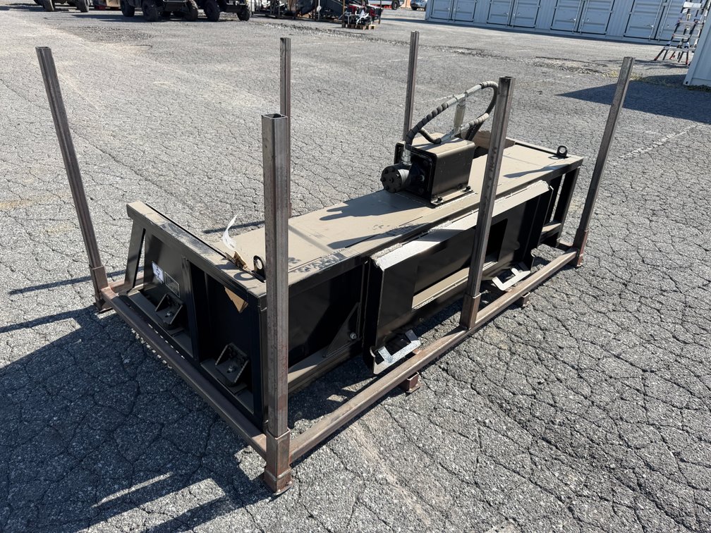 New Quick Attach 79" Vibratory Screening Bucket