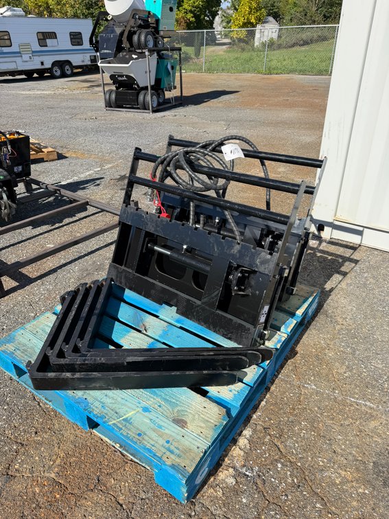 (2X) New GIYI Mini Quick Attach Pallet Forks