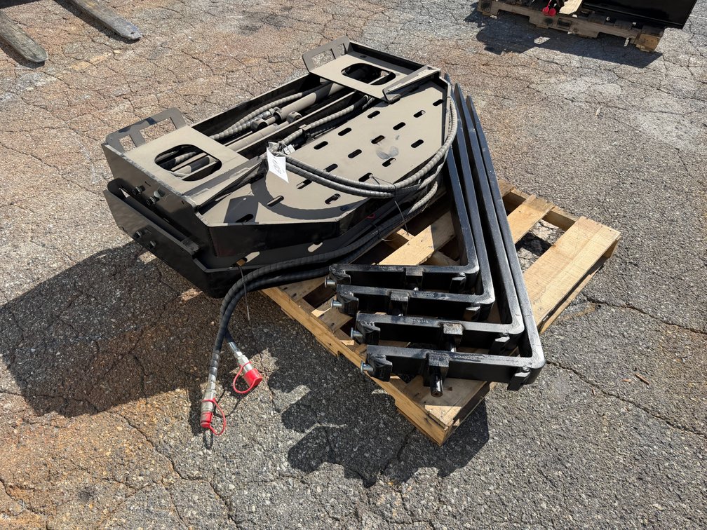 (2X) New GIYI Quick Attach Pallet Hydraulic Forks