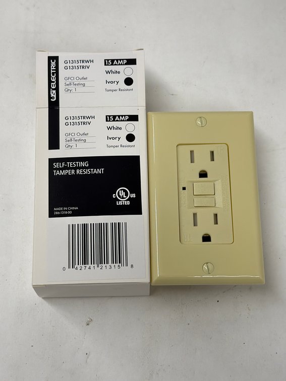 (30x Bid) USI 15A GFCI Outlet w/Wallplate