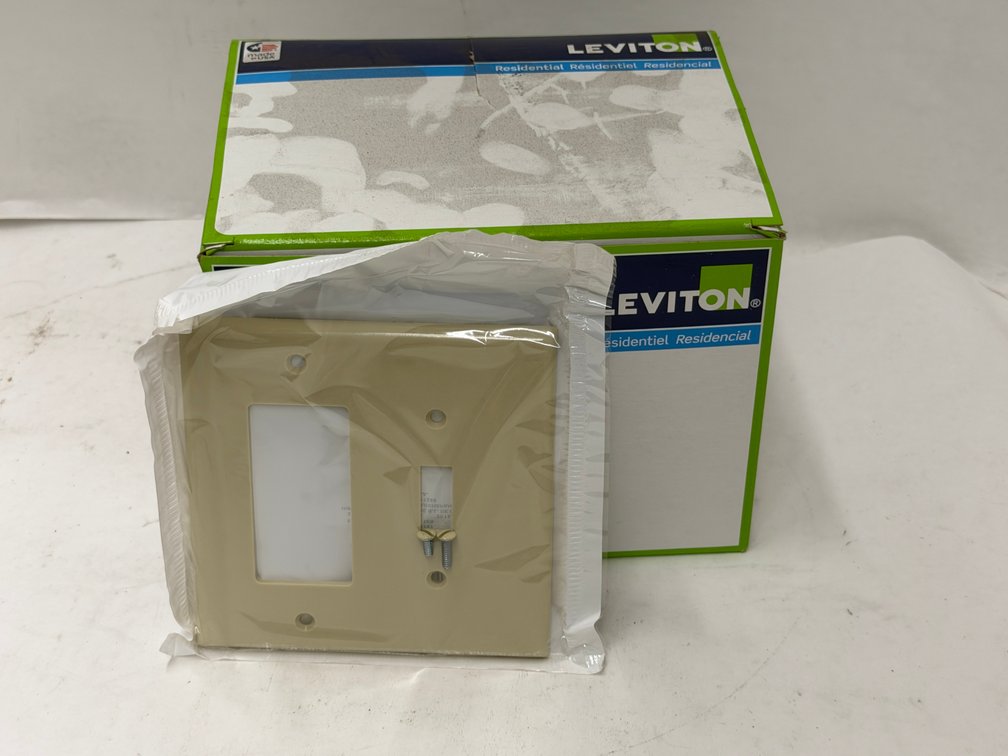 (2x Bid) Leviton 25 Ct Wallplates