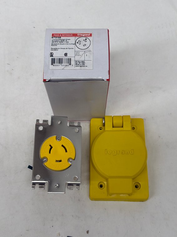 (50x Bid) Pass & Seymour Single Receptacle