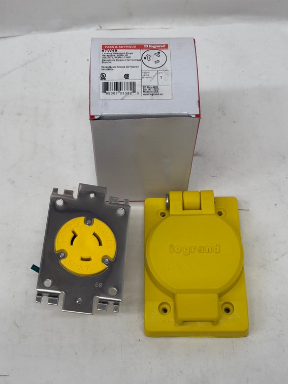 (10x Bid) Pass & Seymour Single Receptacle